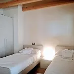 Perarolo 아파트 *