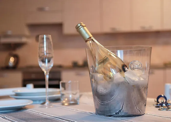 Perarolo Apartments *